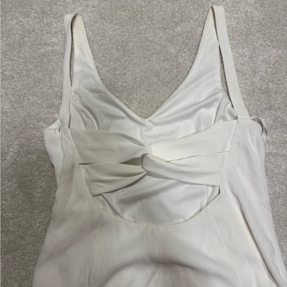 Lulus White Evening Gown Twist Open Back - size XL - Picture 4 of 5